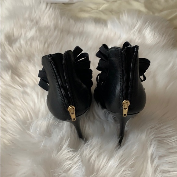 ⬇️REDUCED!! Steve Madden lace up black pumps - Picture 5 of 8